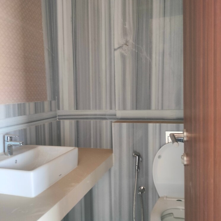 Bathroom, ajmera-beverly-hills-and-royal-empire 3 Bedroom 1800 Sq.Ft. Apartment In Andheri West Mumbai 8365509