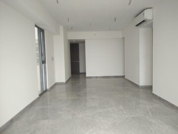 Room in 3 BHK Apartment at Lodha Elisium, Wadala – for Rent