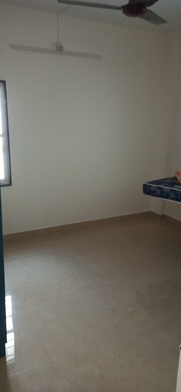 Room in 1 BHK Apartment at Sudhir Memories, Vishrantwadi – for Rent
