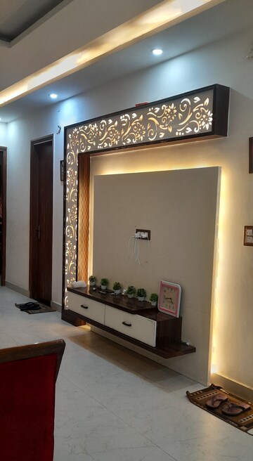 Furnished Amenities in 3 BHK Builder Floor at New Industrial Township – for Sale