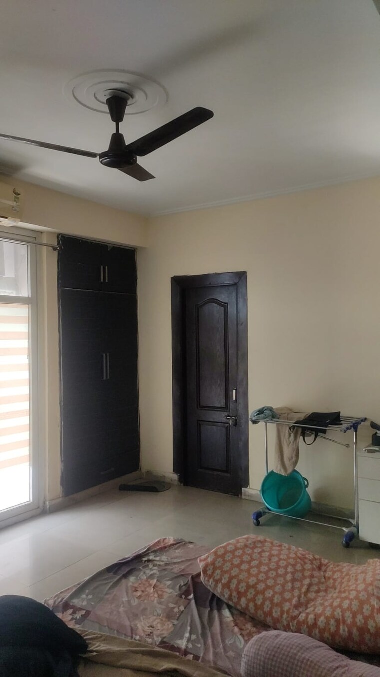 Room, amrapali-empire 3 Bedroom 1330 Sq.Ft. Apartment In Sain Vihar Ghaziabad 8365581