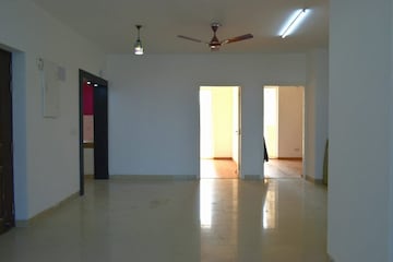 Room in 3 BHK Apartment at Emaar Gurgaon Greens, Sector 102 – for Rent