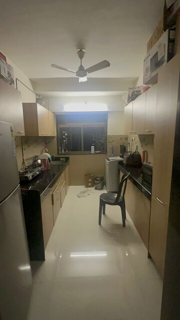 Room in  Pg at Parel – for Rent