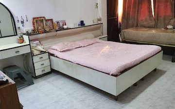 2 BHK Apartment For Rent in Saibaba Tower, Andheri West
