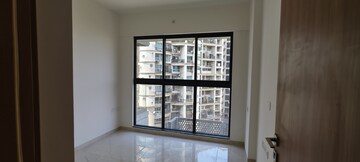 Room in 3 BHK Apartment at Godrej Urban Park, Chandivali – for Rent
