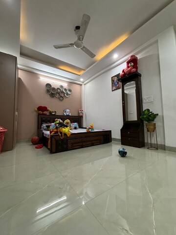 Master Bedroom in 4 BHK Apartment at Saket – for Rent