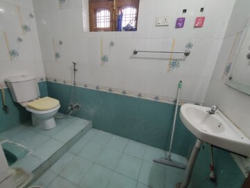 Bathroom in 3 BHK Independent House at Gomti Nagar – for Rent