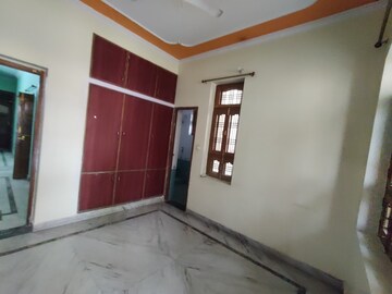 Room in 3 BHK Independent House at Gomti Nagar – for Rent