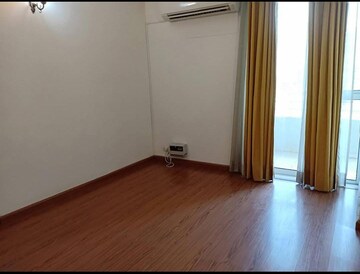 Bedroom in 4 BHK Apartment at DLF The Icon, Dlf Phase V – for Rent