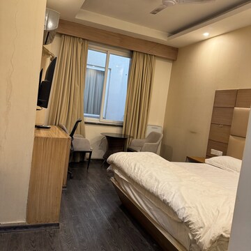  Pg For Rent in Sector 10a