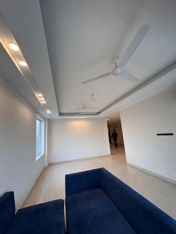 Furnished Amenities in 4 BHK Builder Floor at Ansal Sushant Lok I, Sector 43 – for Rent