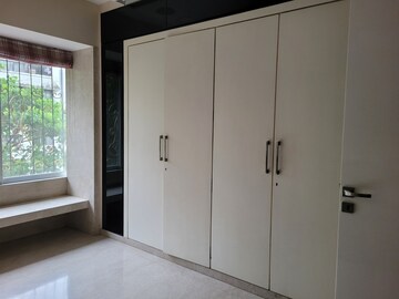 Room in 3 BHK Apartment at Shanti Niketan Malad, Orlem – for Sale