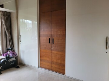 Room in 3 BHK Apartment at Shanti Niketan Malad, Orlem – for Sale