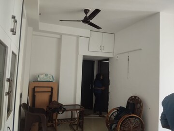 Room in 2 BHK Apartment at Sikka Karnam Greens, Sector 143b – for Rent