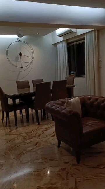 Living Room in 3 BHK Apartment at Tardeo – for Rent