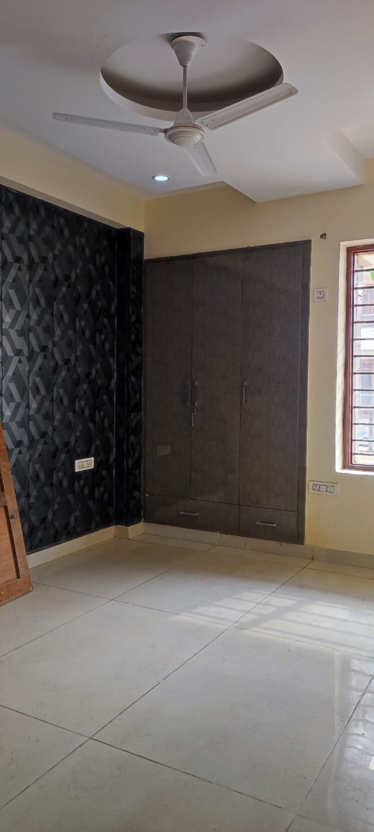 Room, bptp-park-central 3 Bedroom 250 Sq.Yd. Apartment In Sector 85 Faridabad 8365863