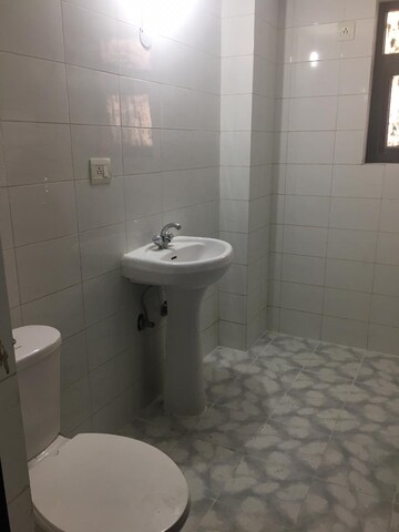 Bathroom in 3 BHK Apartment at Logix Blossom County, Sector 137 – for Rent