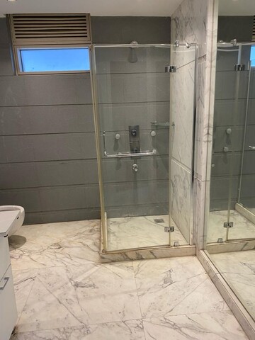 Bathroom in 5 BHK Apartment at Salcon The Verandas, Sector 54 – for Rent