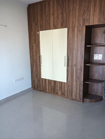 Room in 3 BHK Apartment at AWHO Shanti Vihar, Sector 95 – for Rent