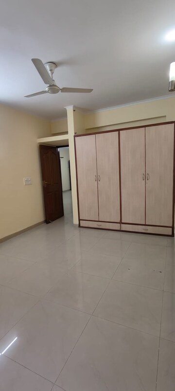 Room in 3 BHK Apartment at AEZ Aloha, Sector 57 – for Rent