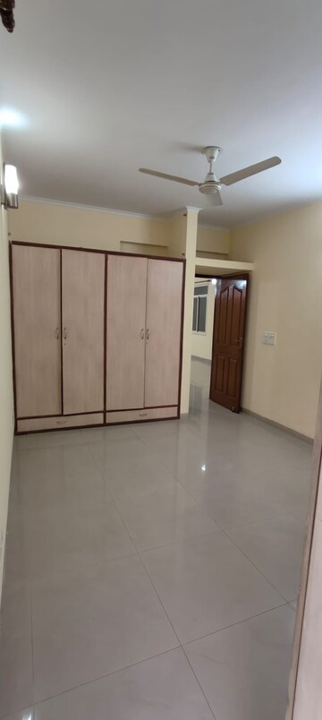 Room in 3 BHK Apartment at AEZ Aloha, Sector 57 – for Rent