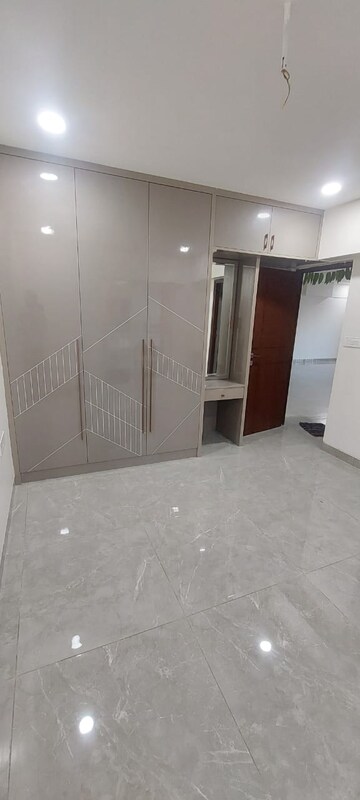 Bathroom in 3 BHK Apartment at Poulomi Avante, Kokapet – for Rent