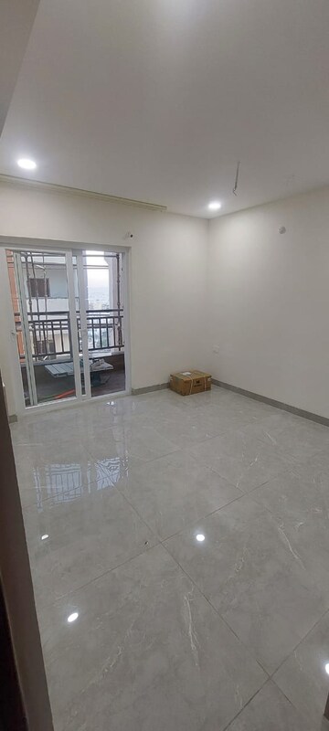 Room in 3 BHK Apartment at Poulomi Avante, Kokapet – for Rent