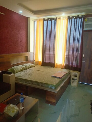 Living Room in 6+ BHK Independent House at Eros Rosewood Villas, Sector 50 – for Sale