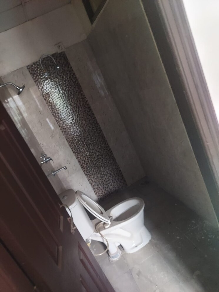 Attached Bathroom, kharar 2 Bedroom 100 Sq.Yd. Builder Floor In Kharar Mohali 8366288