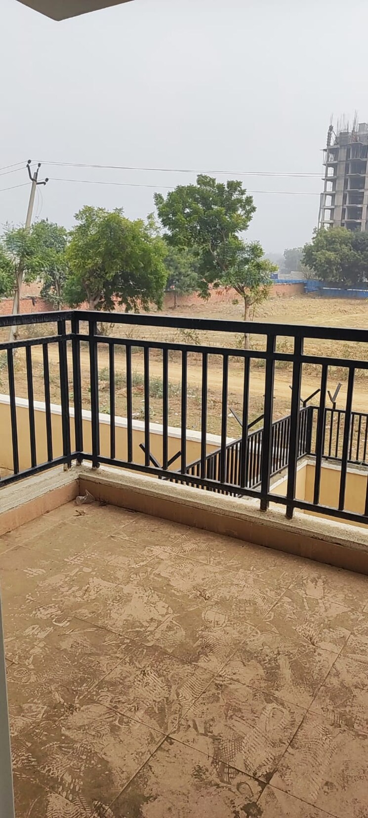 Balcony, parklands 3 Bedroom 250 Sq.Yd. Builder Floor In Sector 85 Faridabad 8366186
