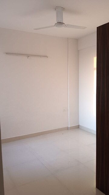 Room in 1 BHK Apartment at Signature Global Orchard Avenue, Sector 93 – for Rent