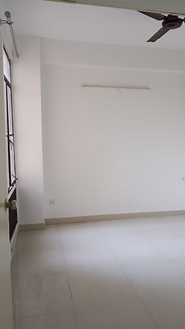 Room in 1 BHK Apartment at Signature Global Orchard Avenue, Sector 93 – for Rent