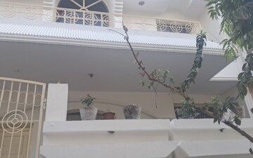 5 BHK Independent House For Sale in RWA Apartments Sector 61, Sector 61