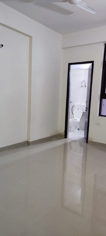 Building Lobby in 3 BHK Apartment at Amolik Sankalp, Sector 85 – for Rent