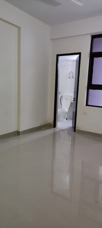 Bathroom in 3 BHK Apartment at Amolik Sankalp, Sector 85 – for Rent