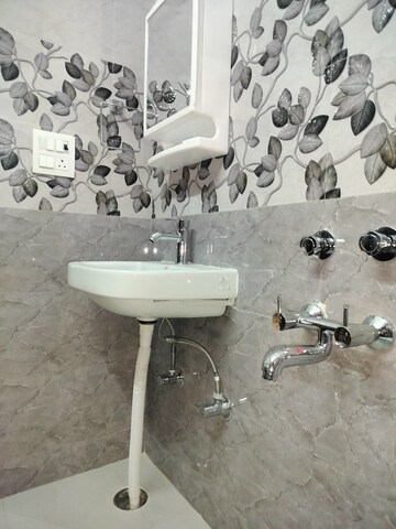 Master Bedroom in 1 RK Apartment at Sarita Vihar – for Rent