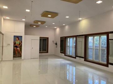 Room in  Plot at Malad West – for Rent