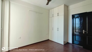 Room in 3 BHK Builder Floor at Omaxe New Chandigarh, North Mullanpur – for Rent