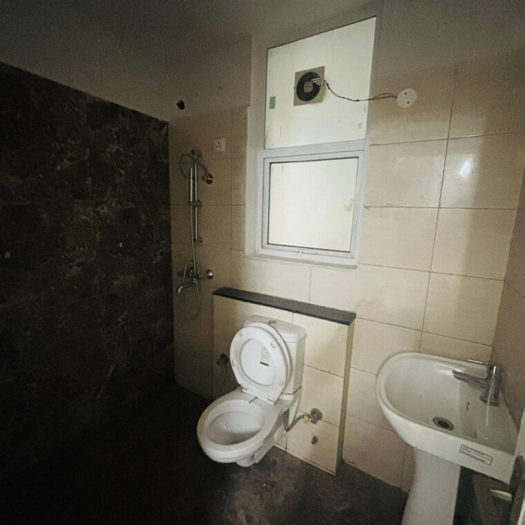 Bathroom, sbp-city-of-dreams-zirakpur 2 Bedroom 623 Sq.Ft. Apartment In High Ground Zirakpur 8366322
