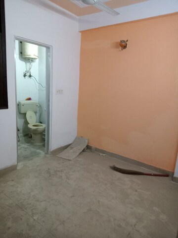 Room in 1 BHK Builder Floor at Neb Sarai – for Rent