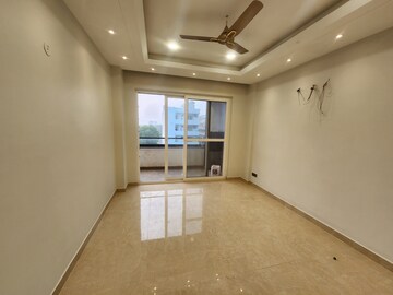 Room in 6+ BHK Independent House at BPTP Eden Estate, Sector 81 – for Sale