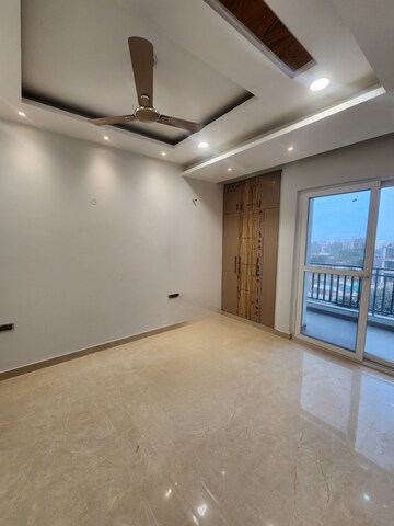 Room in 6+ BHK Independent House at BPTP Eden Estate, Sector 81 – for Sale