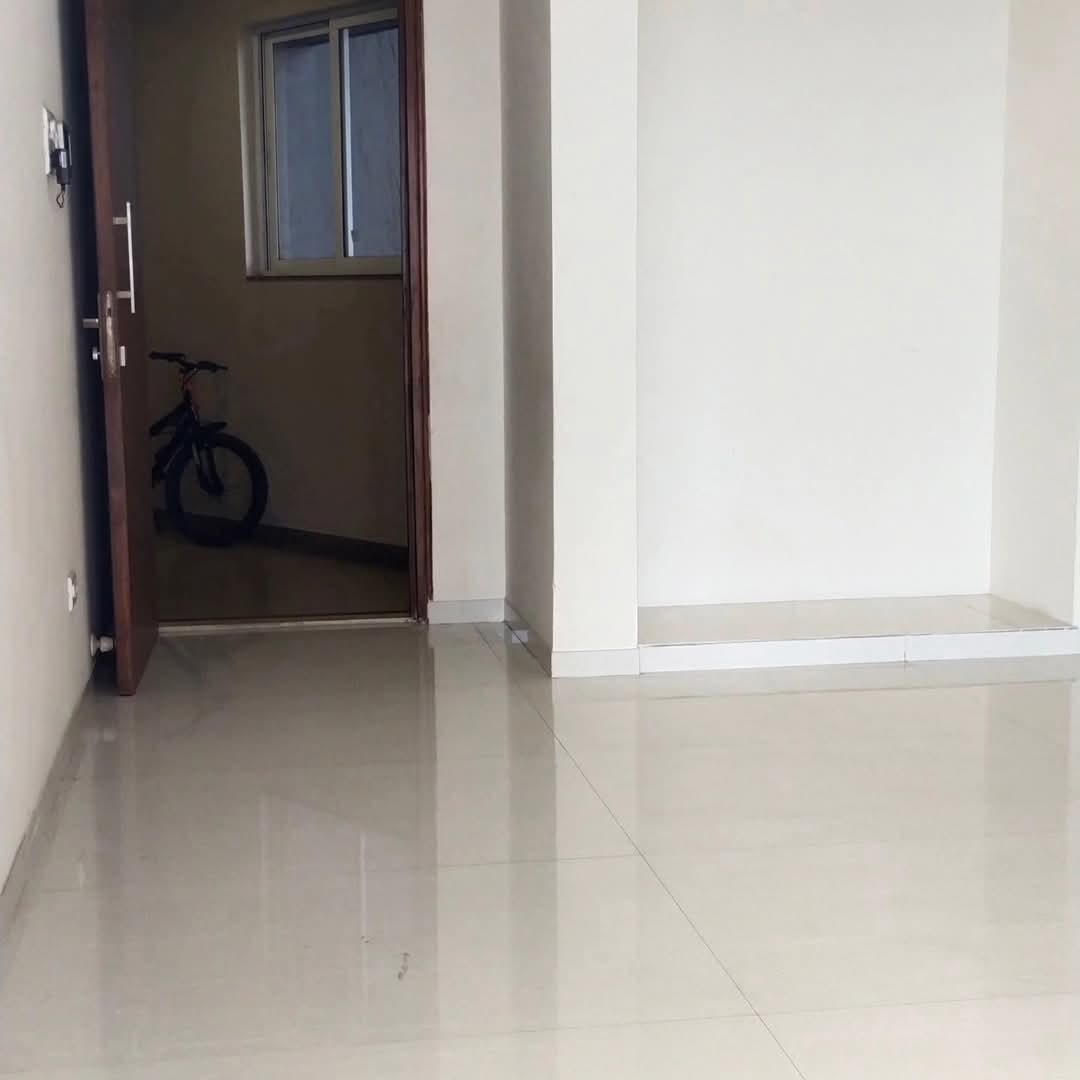 1.5 BHK + Pooja Room Apartment For Sale in Vijay Orovia