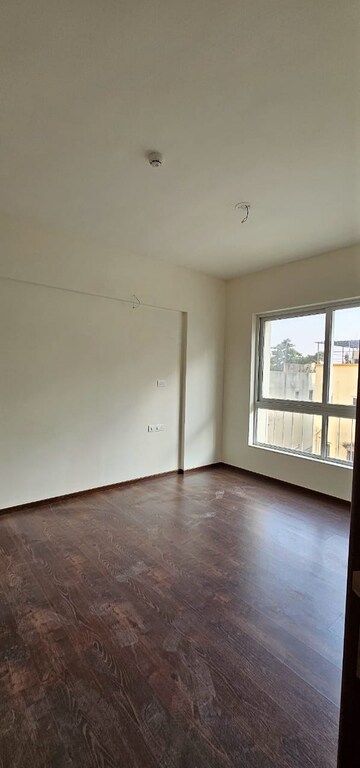 Bedroom in 2 BHK Apartment at VTP Solitarie, Baner – for Rent