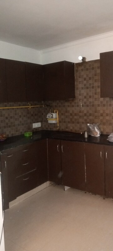 Kitchen in 2 BHK Builder Floor at Paryavaran Complex – for Rent