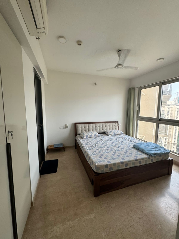 2 BHK Apartment For Sale in Hiranandani Atlantis