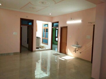 Room in 2 BHK Villa at Gomti Nagar – for Rent