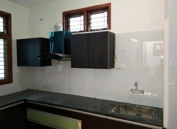 Kitchen in 2 BHK Villa at Gomti Nagar – for Rent