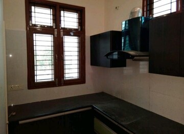 Kitchen in 2 BHK Villa at Gomti Nagar – for Rent