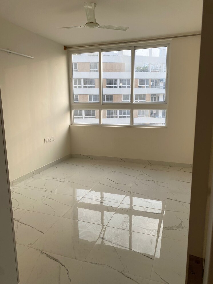 Room, mantri-manyata-lithos 3 Bedroom 1920 Sq.Ft. Apartment In Thanisandra Bangalore 8366610